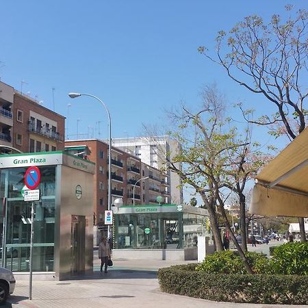Apartamento Eduardo Dato Sevilla Dış mekan fotoğraf
