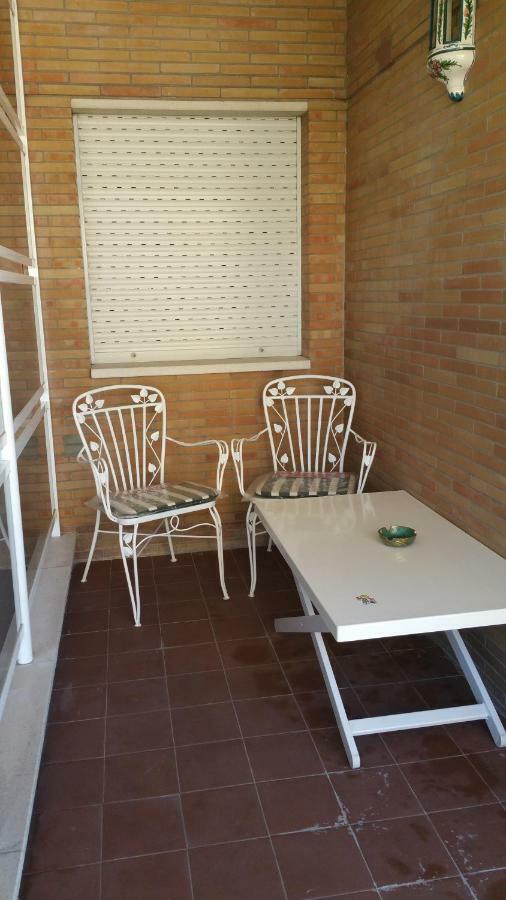 Apartamento Eduardo Dato Sevilla Dış mekan fotoğraf